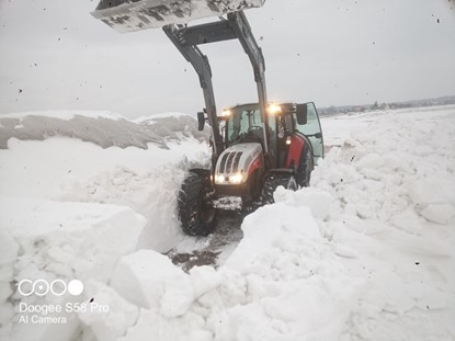 Atak zimy utrudnił odbiór surowca