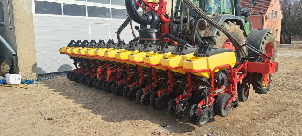 Kto powinien świadczyć usługę siewu buraków w 2026 roku?